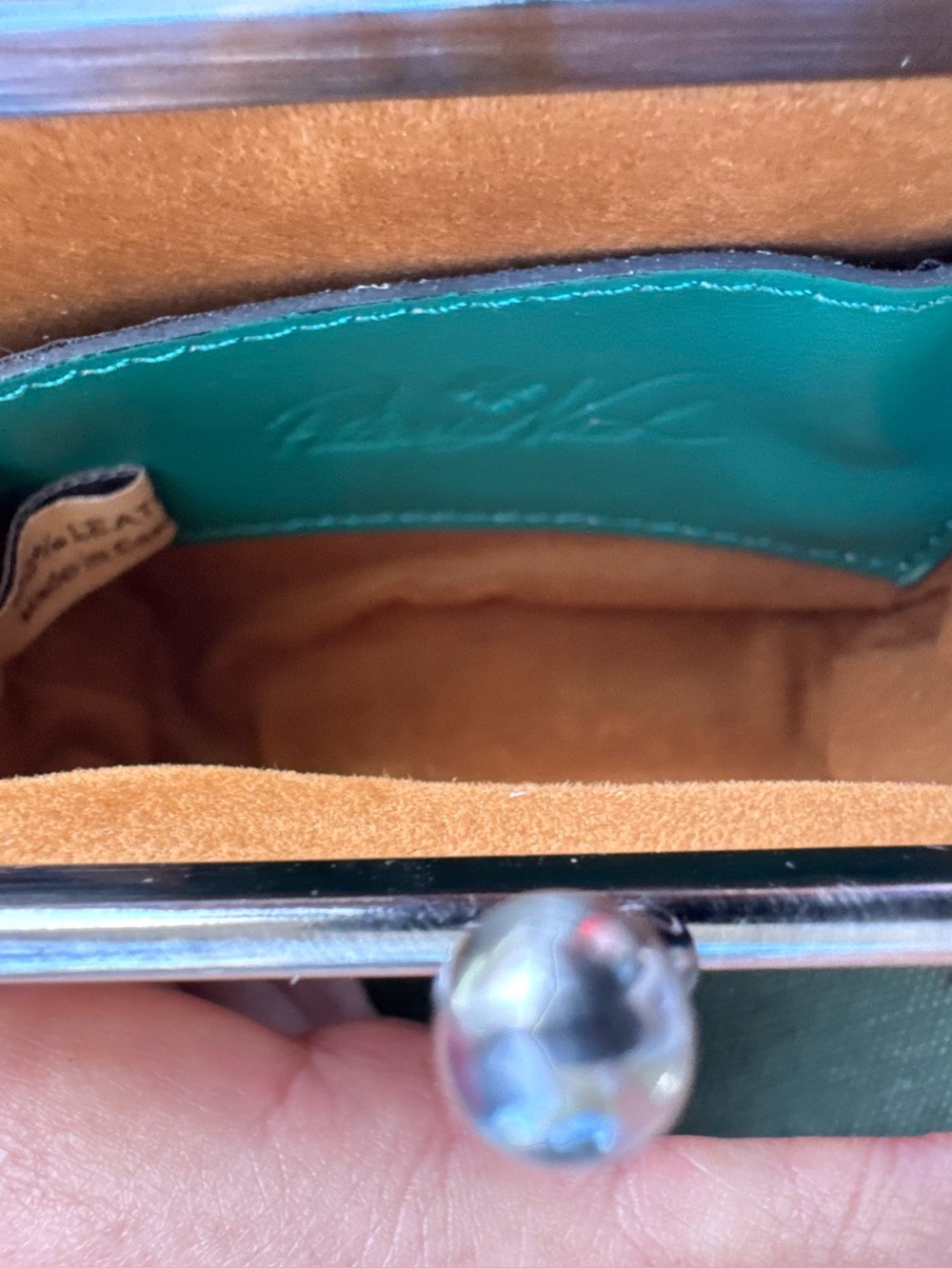 Patricia Nash Borse Leather Coin Purse Beautiful Girl Print NWT, Box & Card - Picture 7 of 12